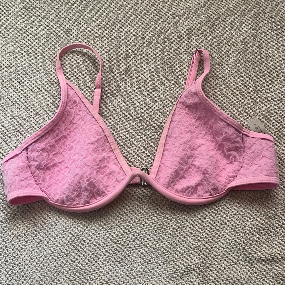 Textured Underwire Bikini Top